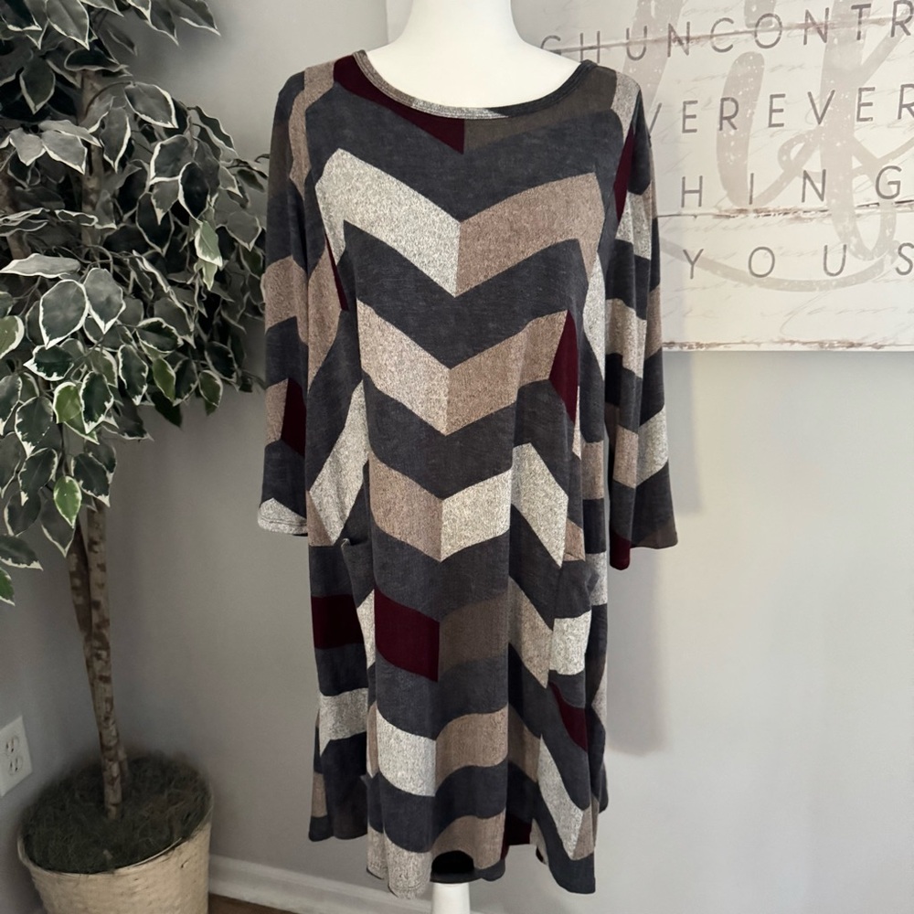 Egy California Dress Womens Extra Large‎ Gray Chevron Print Swing Tunic Pockets